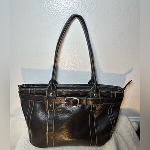 LIZ CLAIBORNE| Faux Leather Shoulder Bag| Black